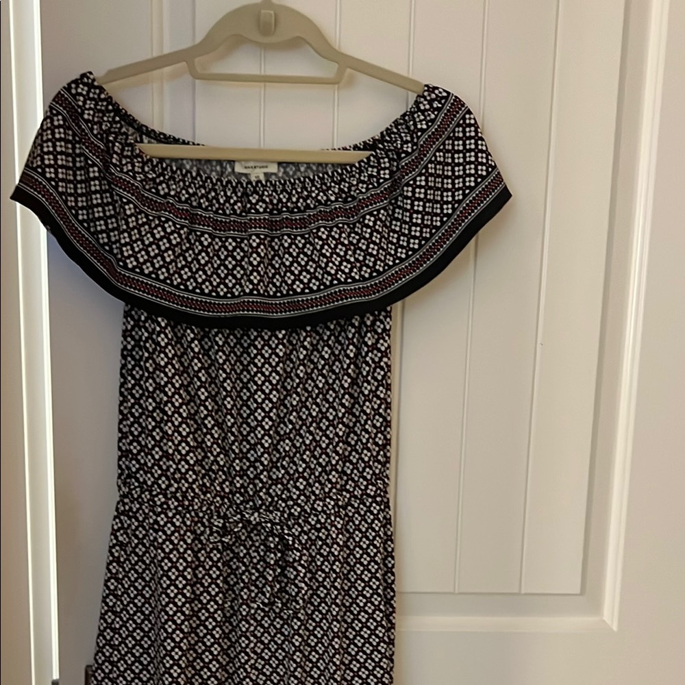 Black and White on or off shoulder pants jumper with Elegant Design